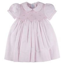 Cargar imagen en el visor de la galería, Scalloped Pearl Smocked Dress