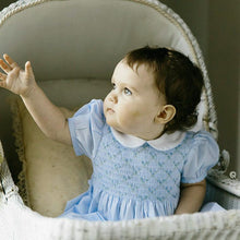 Cargar imagen en el visor de la galería, Diamond Smocked Rosebud Bubble